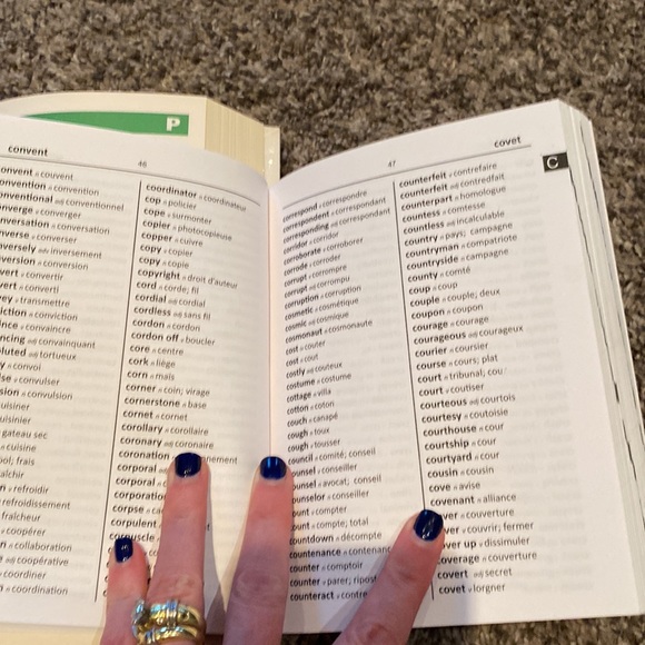 Spanish and French dictionaries - Picture 3 of 3